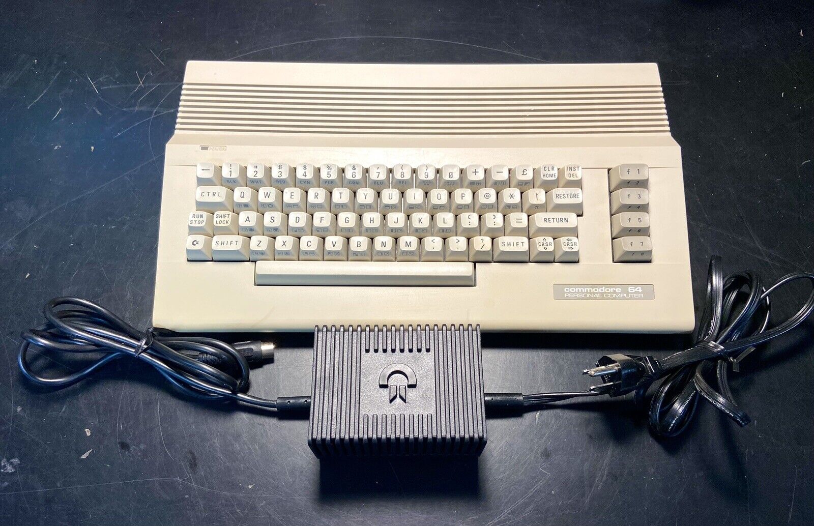 Commodore 64C Computer With Power Supply Works C64 C-64