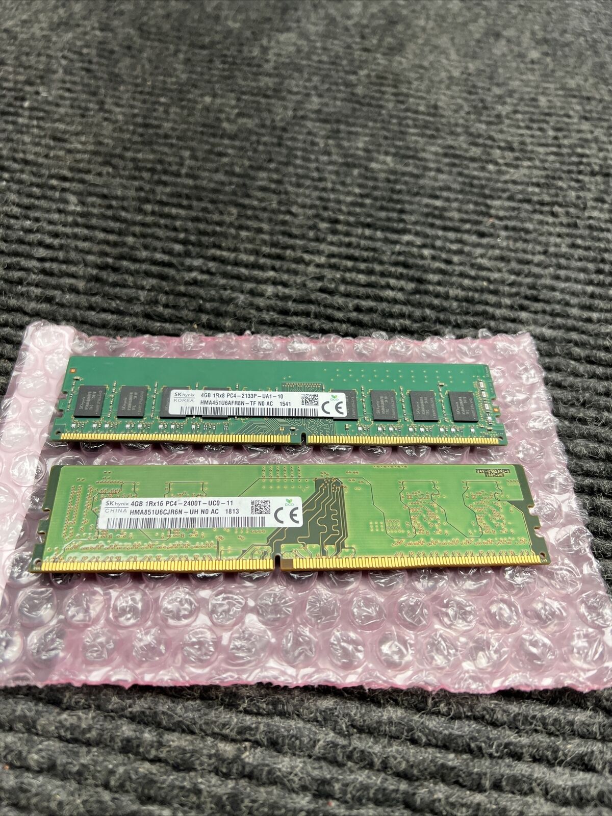 SK Hynix 8GB (2x4GB) DDR4 RAM Memory HMA851U6CJR6N-UH,HMA451U6AFR8N-TF