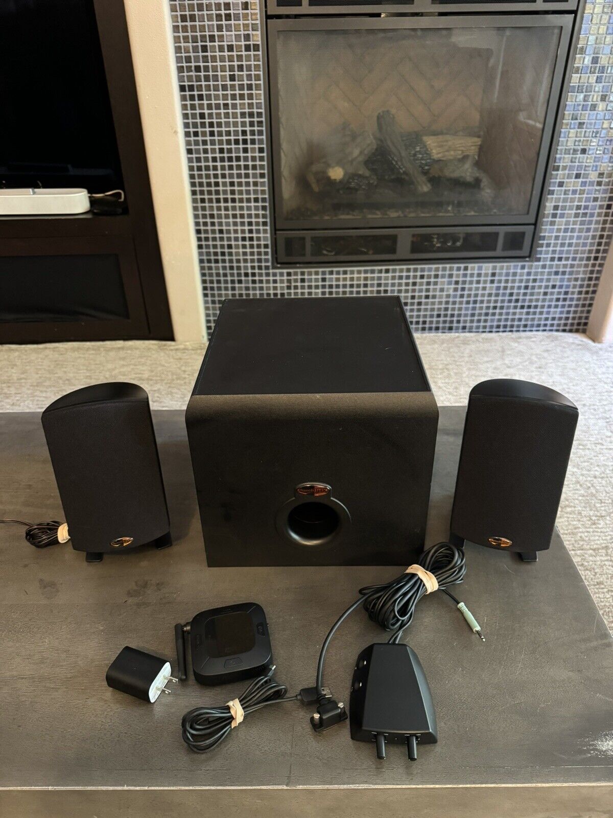 Klipsch Promedia 2.1 Complete with Wireless Bluetooth Adapter