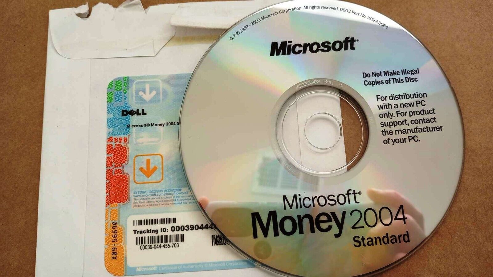 Microsoft Money 2004 Standard Full Version CD w/ Perpetual License