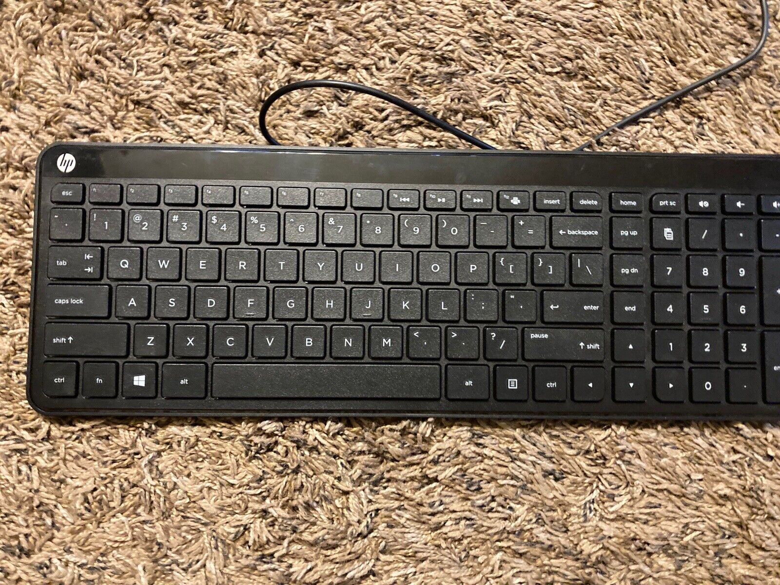 HP Keyboard SK-2028 US Keys Black Slim Wired PC USB Works Great
