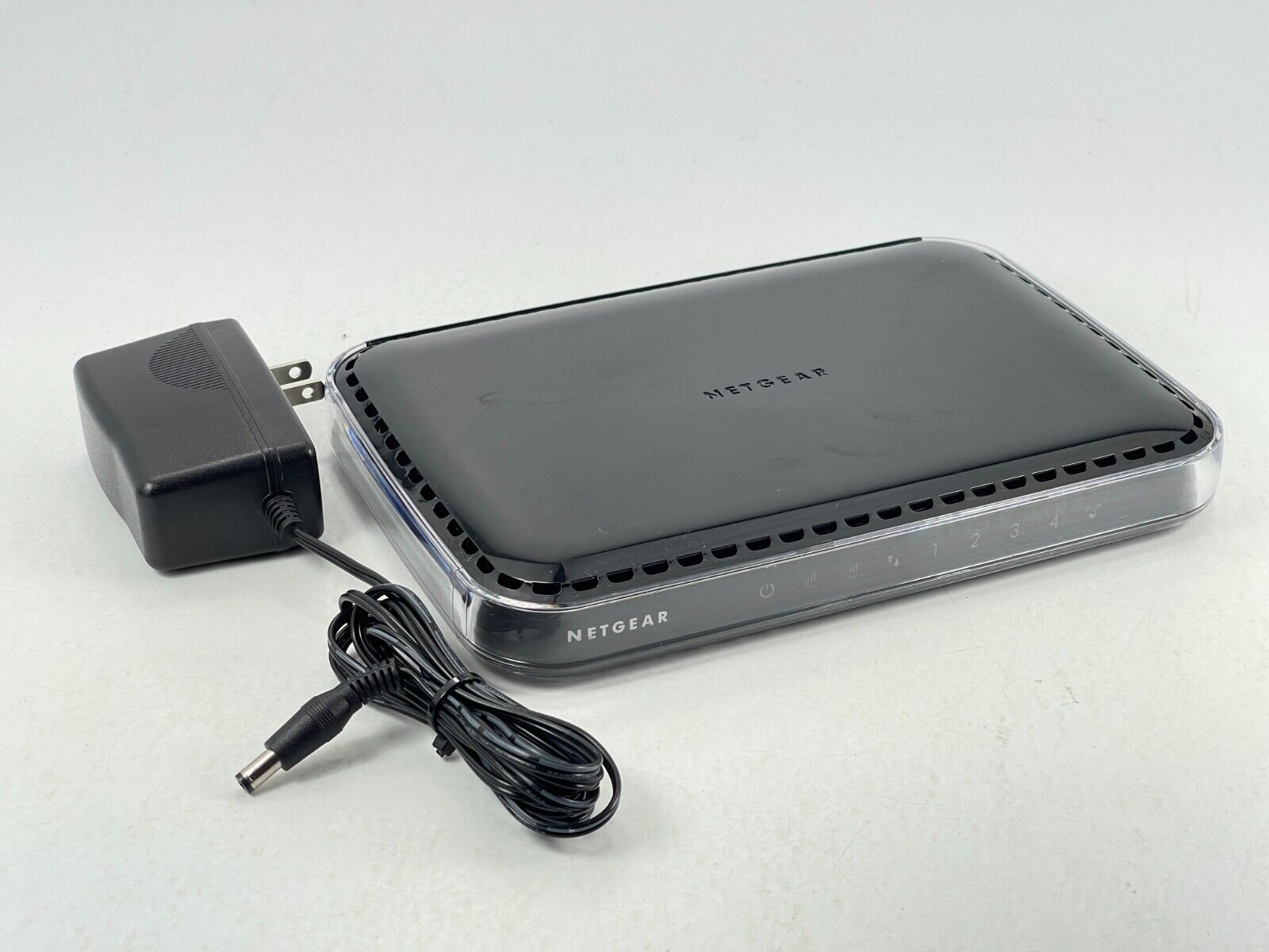 NETGEAR WN2500RP Universal Dual Band WiFi Range Extender 4-port WiFi Adapter