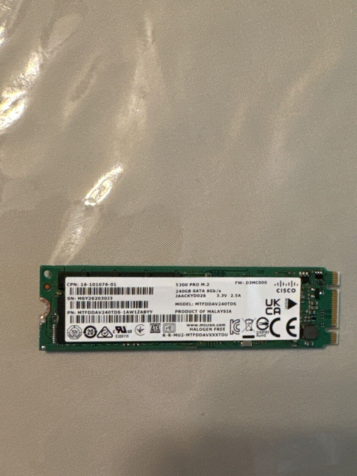 Micron 5300 PRO - SSD - 240 GB - SATA 6Gb/s