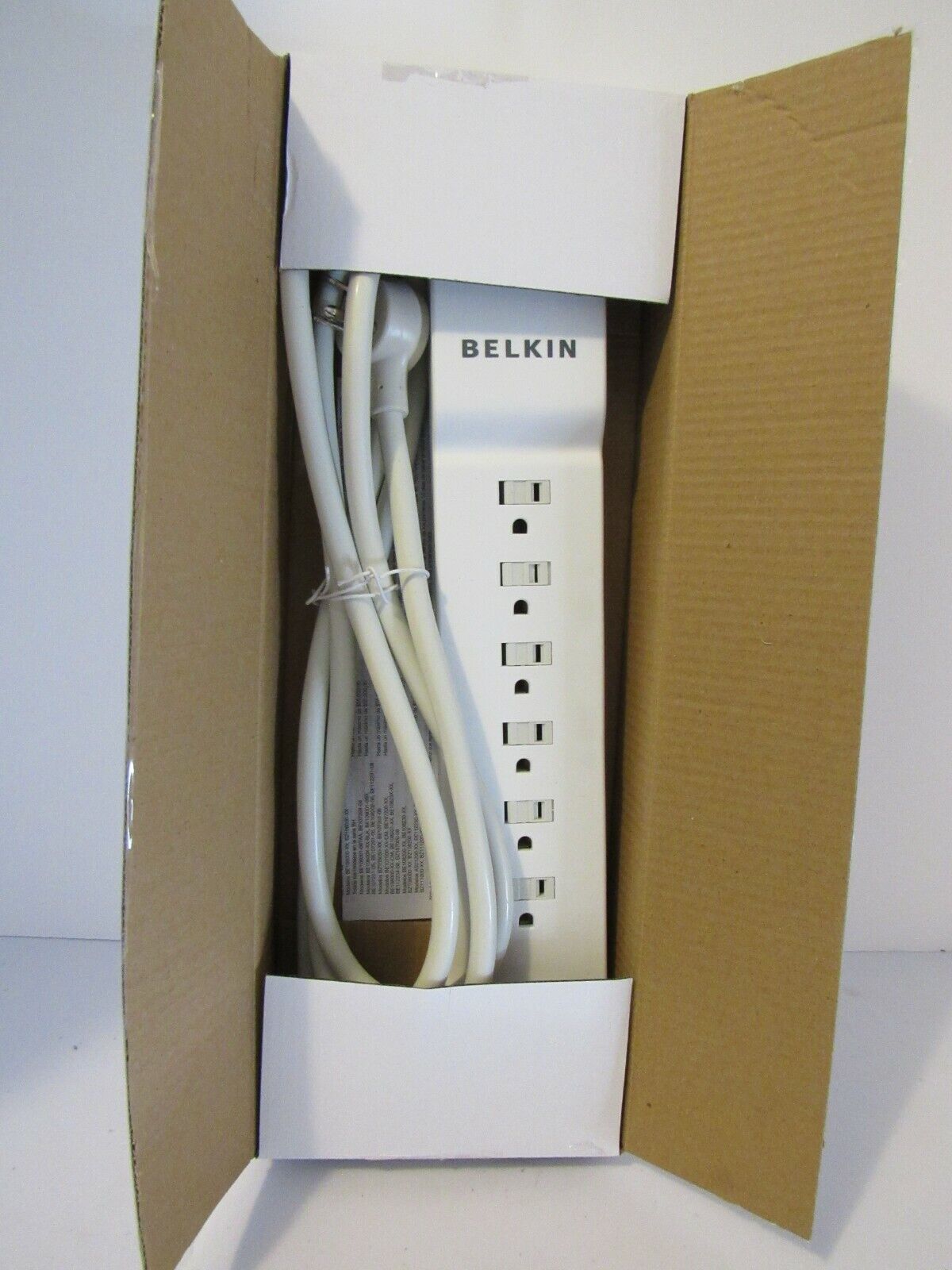 Belkin BE107000-07-CM 7 Outlet Surge Protector Power Strip NIB