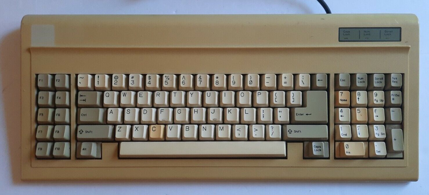Vintage BTC-5060 Computer Keyboard - Clicky Spring Mechanical 