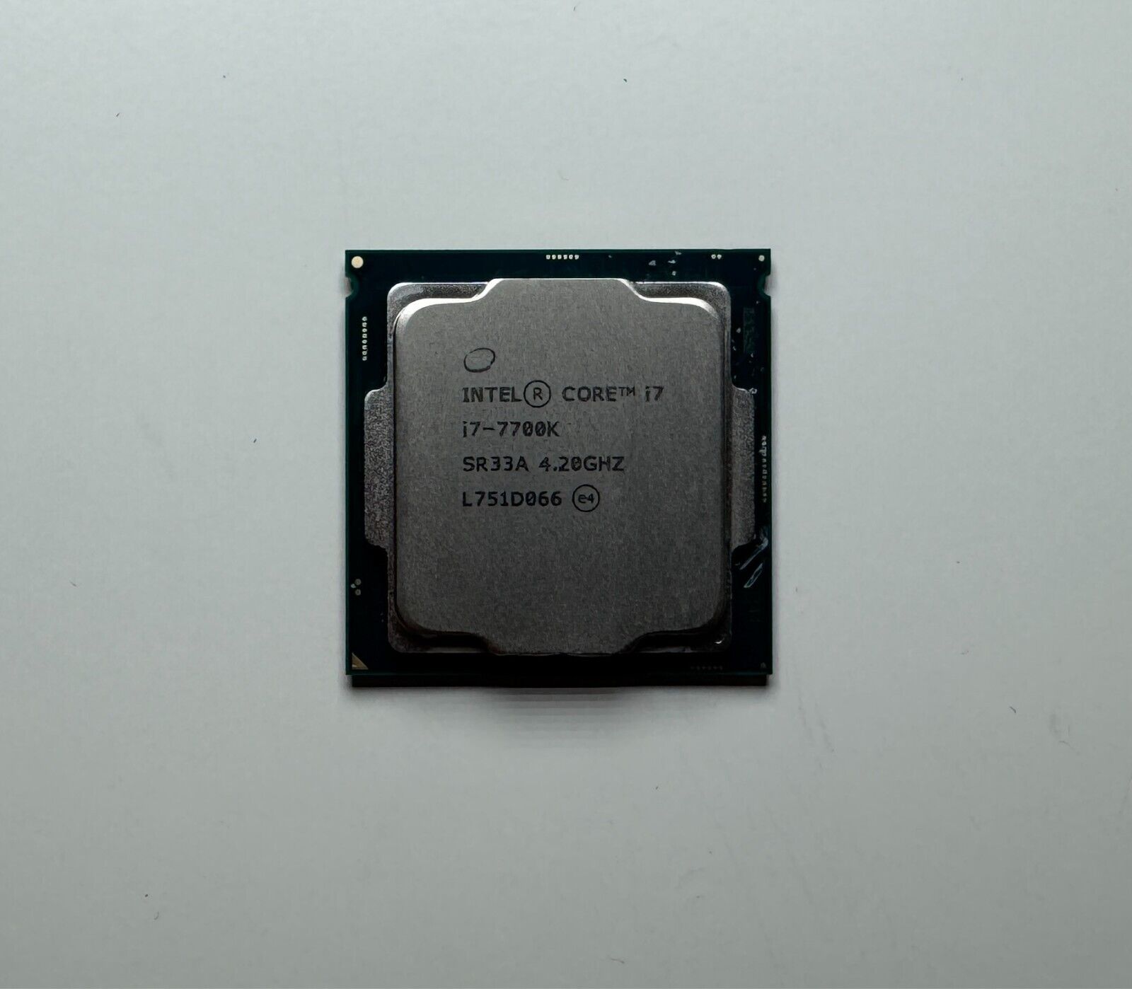 7th Gen Intel Core i7-7700K CPU 4.2 GHz (Turbo 4.5 GHz) 4-Core 8M LGA-1151 SR33A