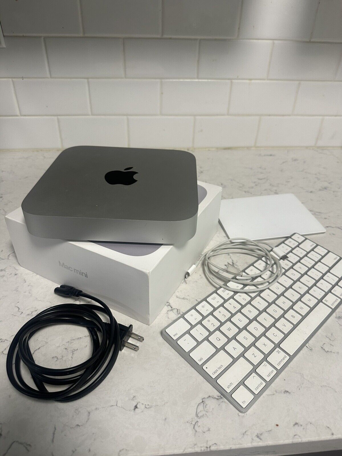 Apple M1 Mac mini With Apple Keyboard And Track Pad (512GB SSD, 8GB RAM