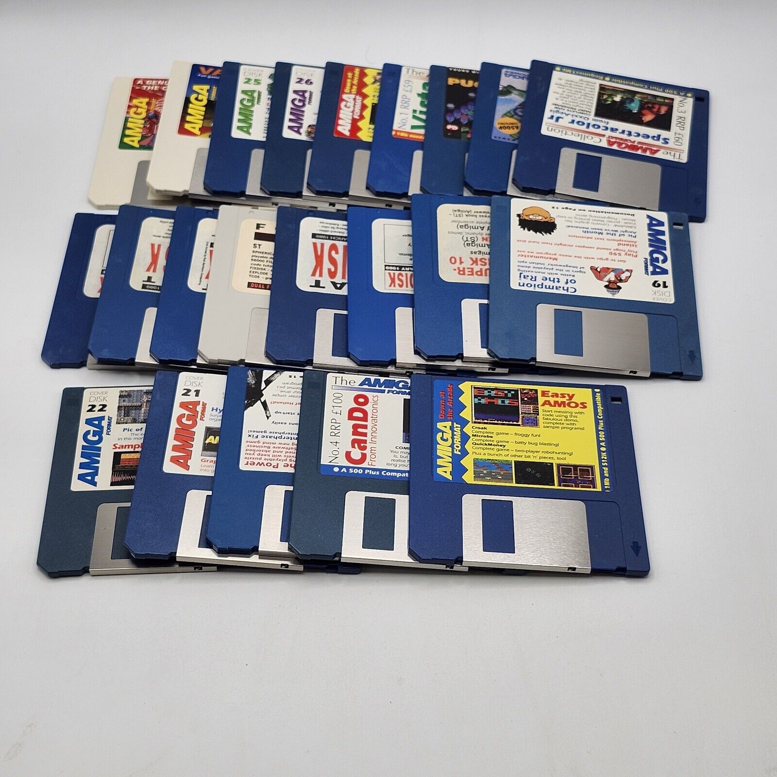Lot Of 22 3.5 Floppy Disk Games Software Cover Superdisk Format Commodore Amiga 