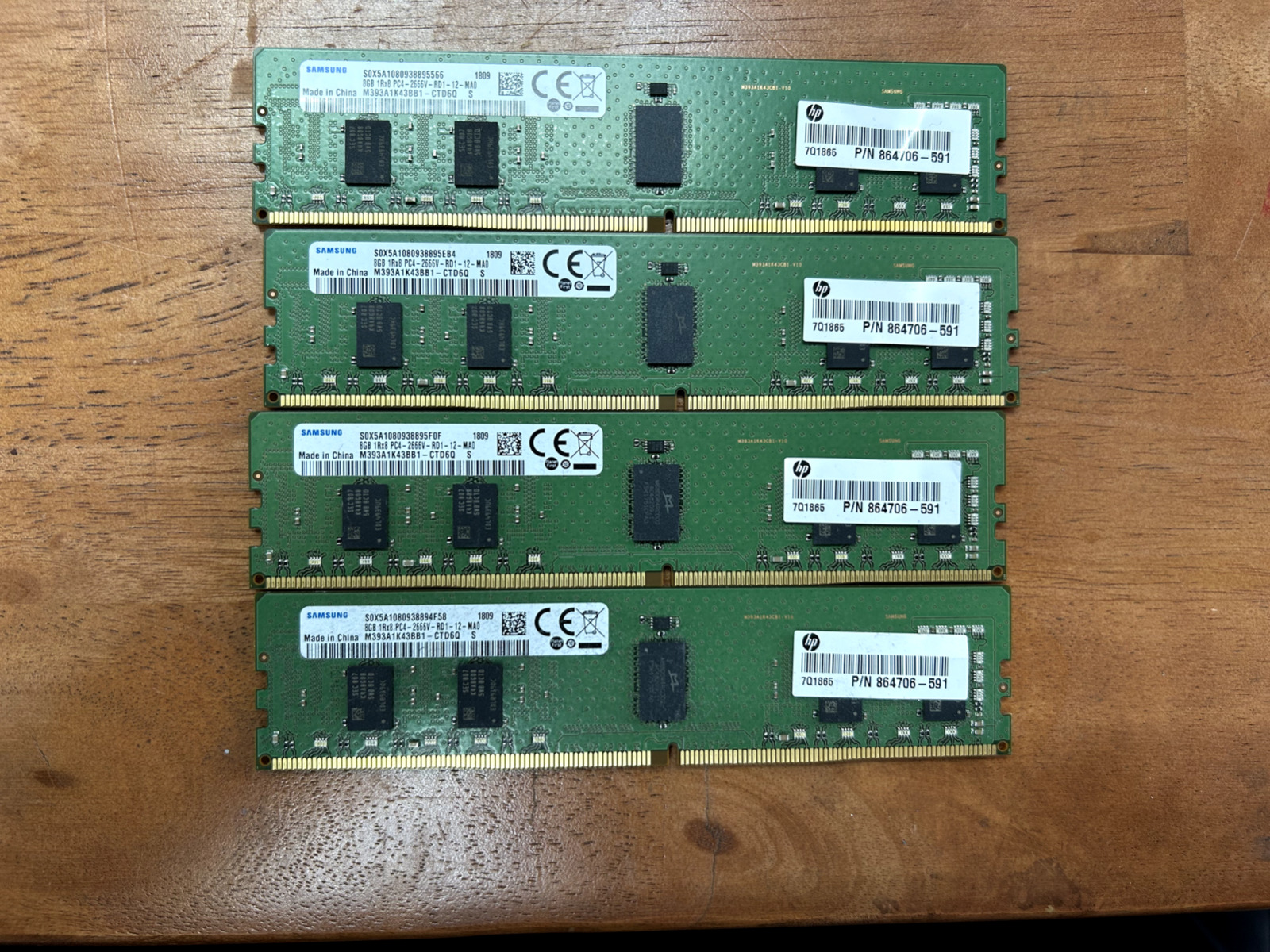 Samsung 32GB Server RAM Kit 4X8GB DDR4 2666MHz ECC Memory M393A1K43BB1-CTD6Q