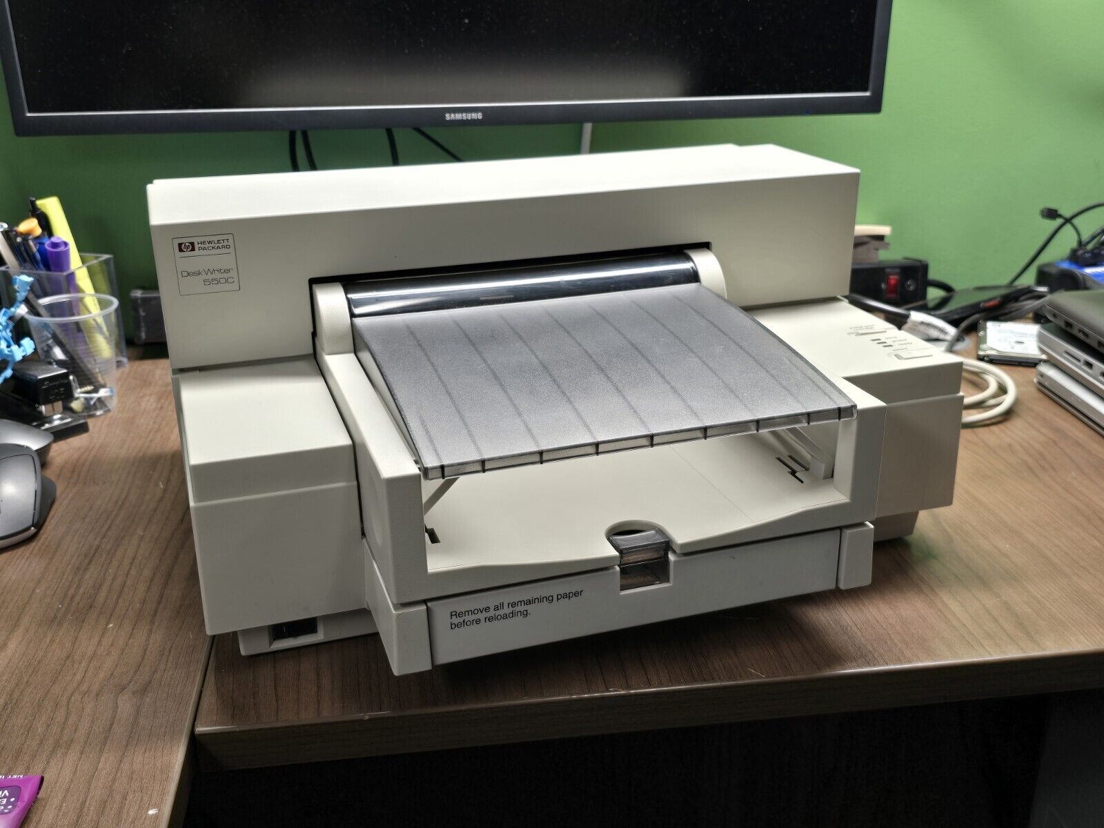 HP Deskwriter 550c C2124A Vintage Printer - Read