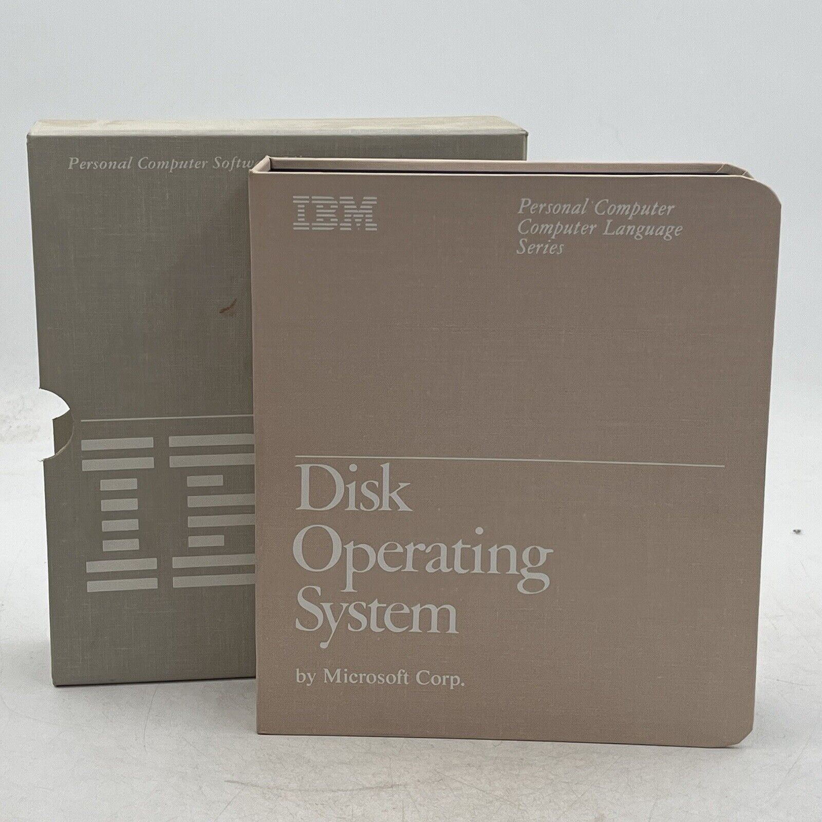 Vintage IBM Book / Disk Operating System DOS 3.30 / Personal Computer Reference