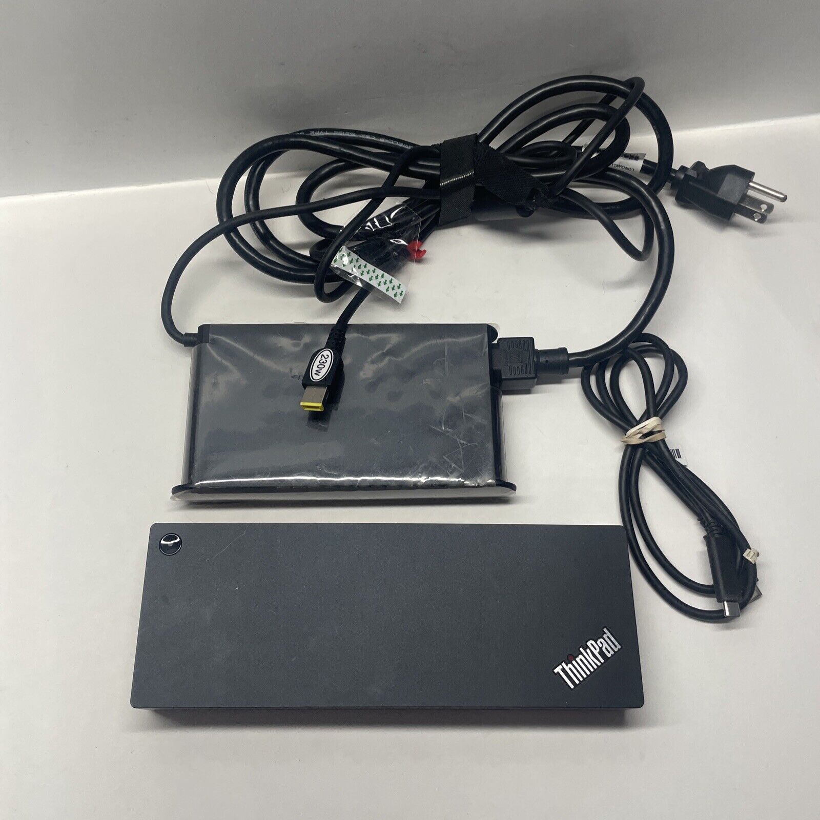 Lenovo 40ANY230US USB 3.1 Docking Station
