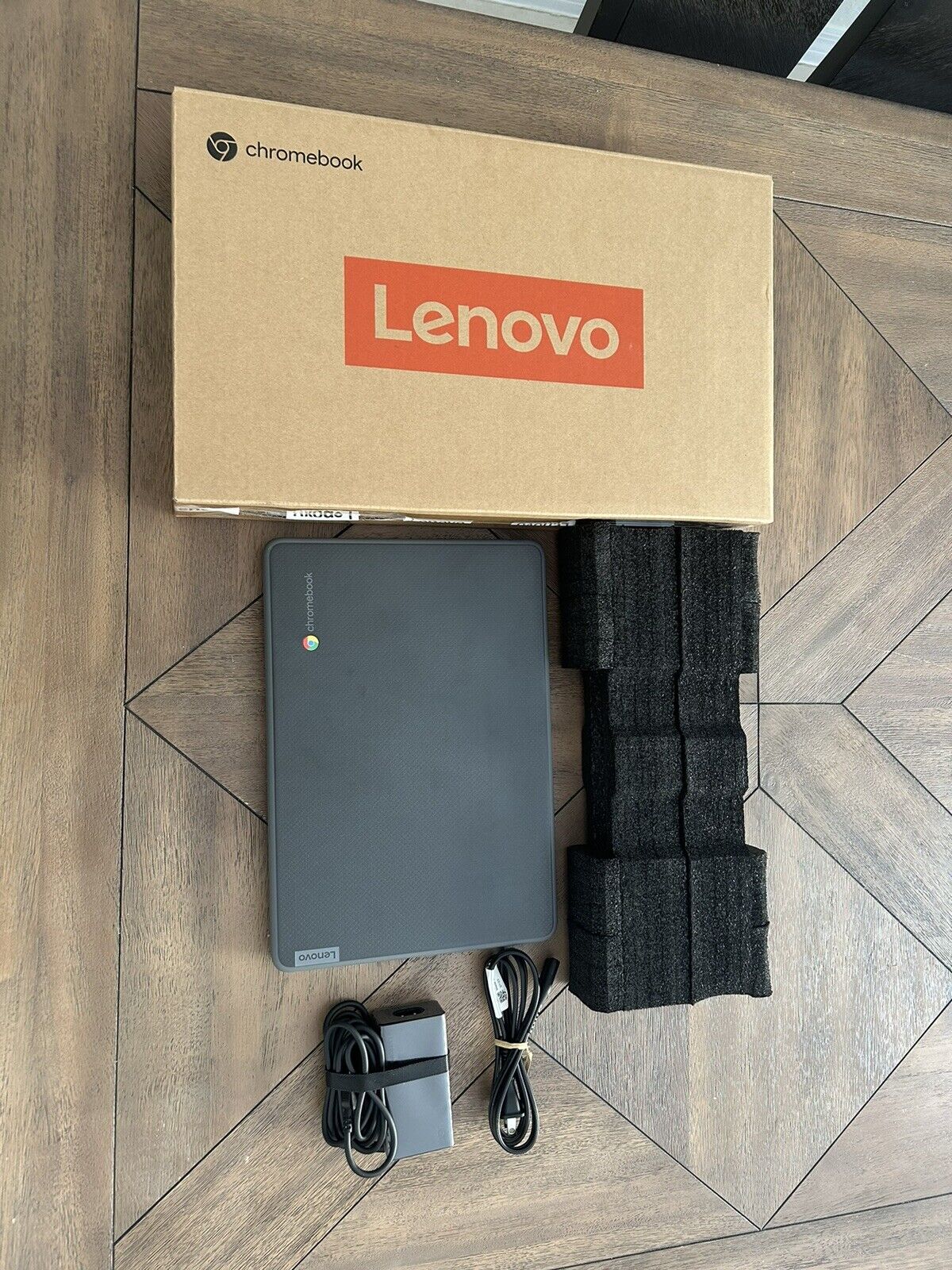 Lenovo Chromebook 100e 4th Gen 32GB NB 100E G4 32G CRM Graphite Grey NEW