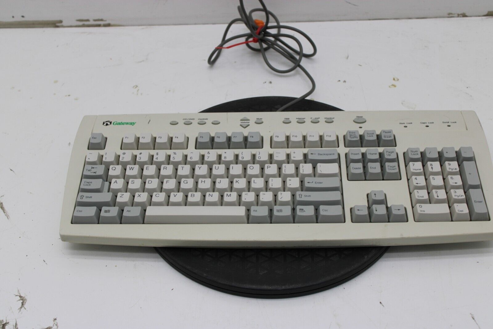 Vintage Gateway 70016032 Wired PS/2 Keyboard - Tested Works