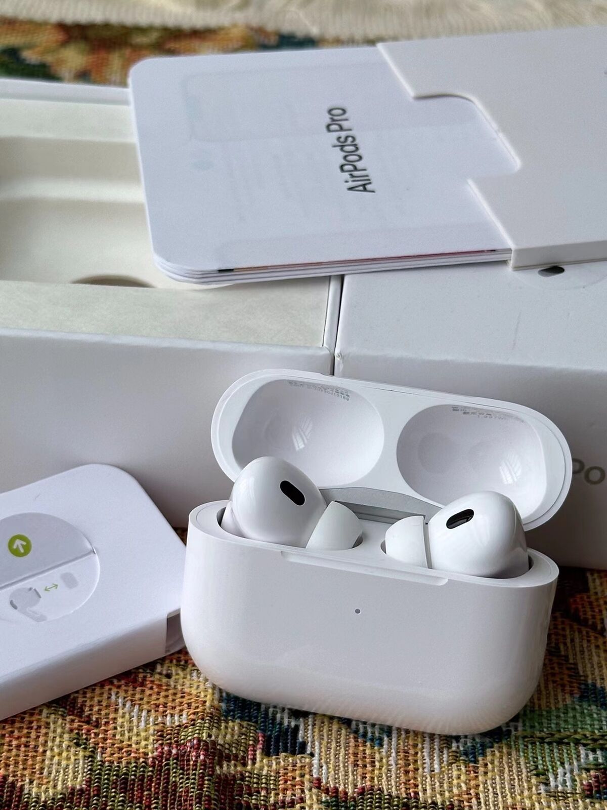 Apple AirPods 2nd Generation Airpods Bluetooth Earbuds Earphone Charging Case🎵