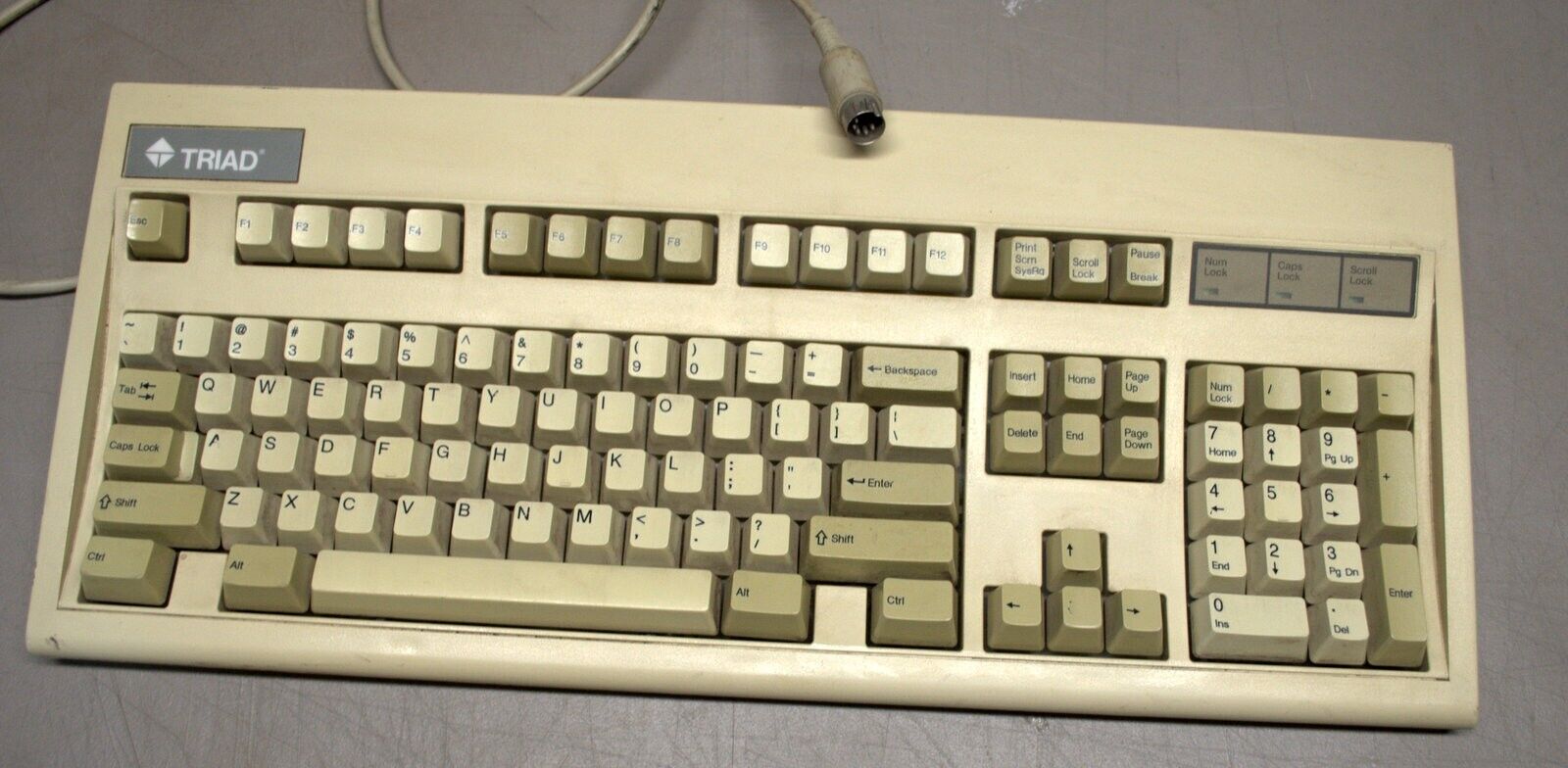 Vintage TRIAD AT/XT  Keyboard