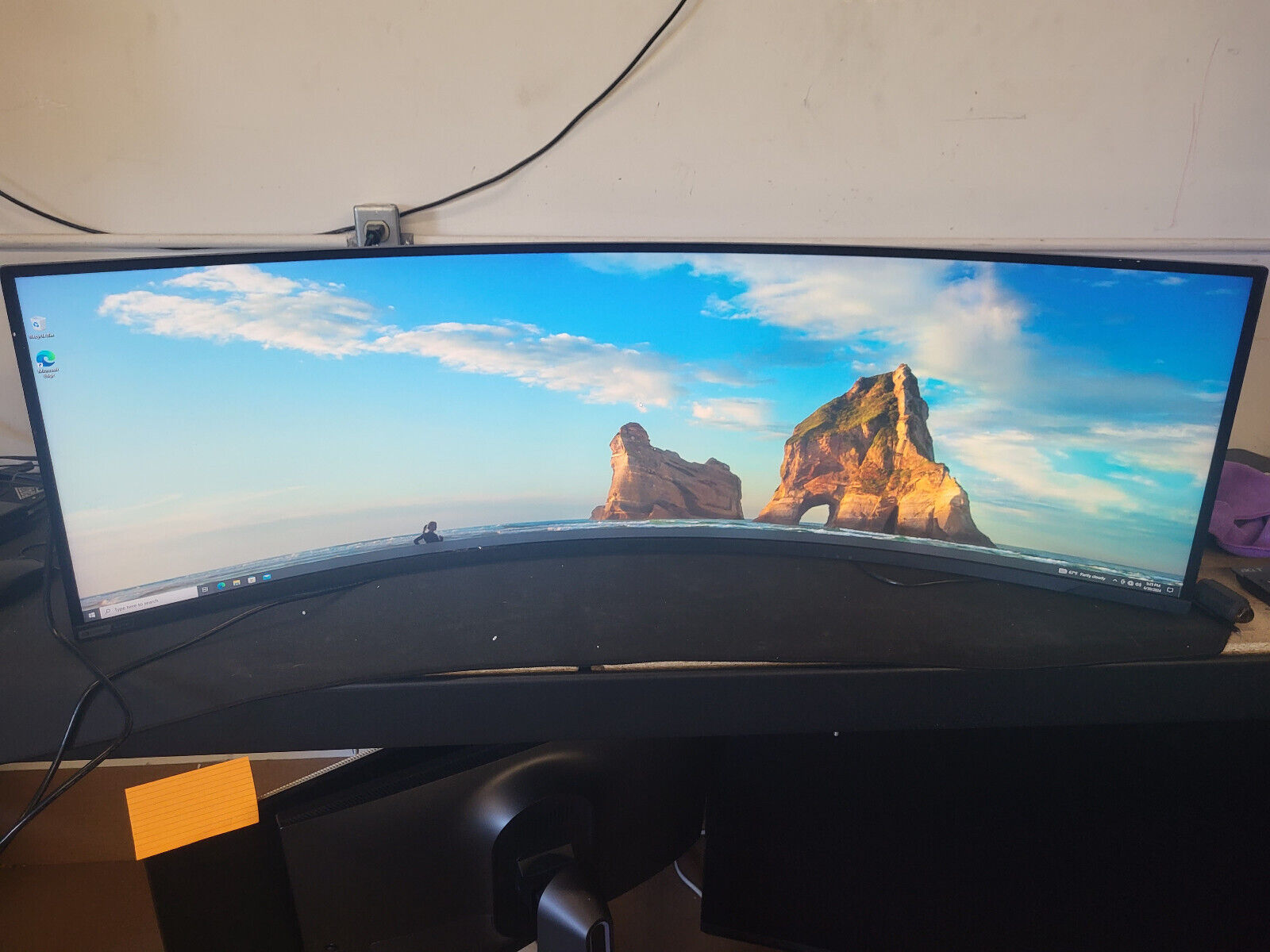 Boxed Samsung Odyssey G9 Curved Gaming Monitor 49\
