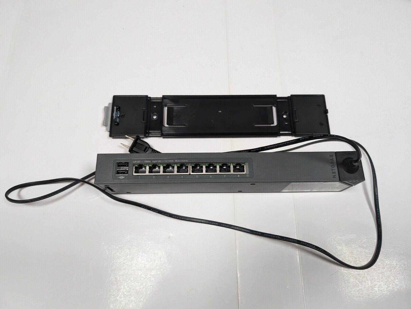 Netgear GSS108E 8-Port Gigabit Ethernet Plus Click Switch - Black used