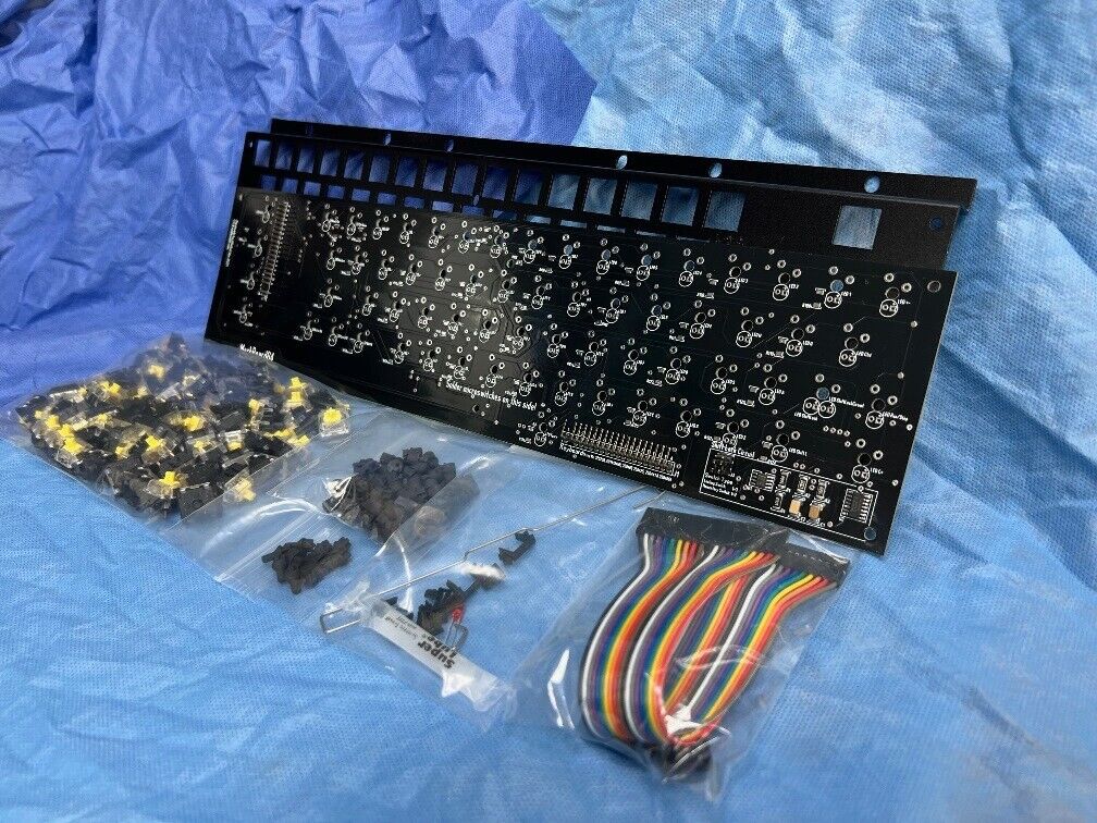 MechBoard64 Commodore Mechanical Keyboard - Kit Version