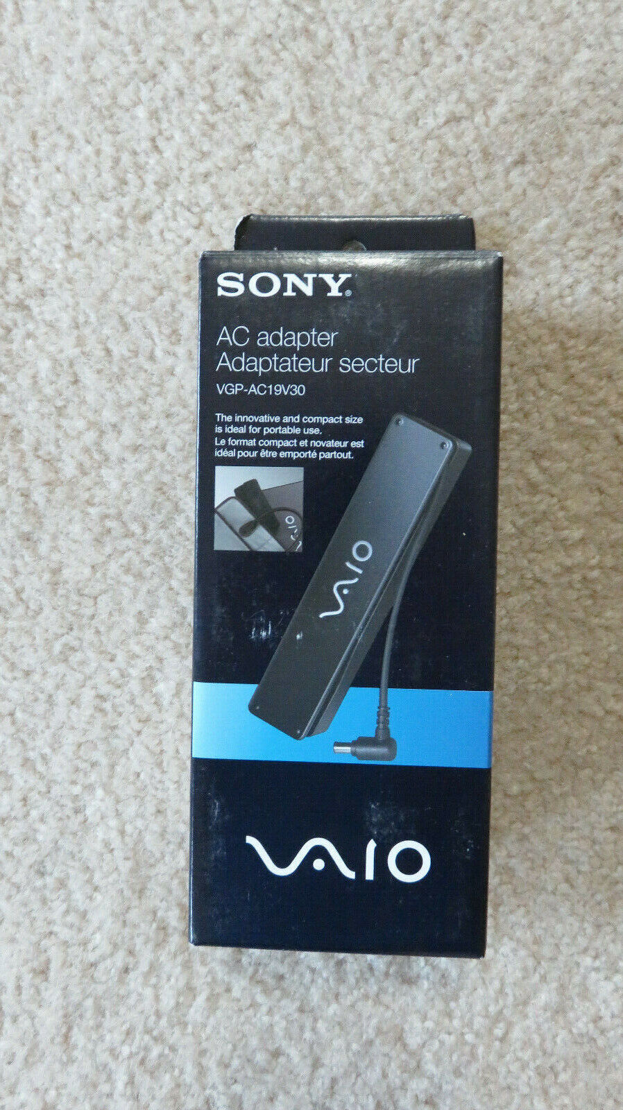 NEW Original Genuine OEM Sony Vaio VGP-AC19V30 AC Adapter
