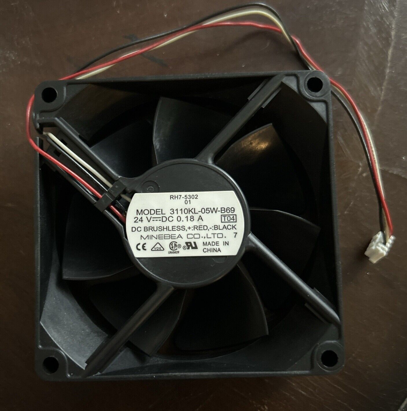 USA SELLER NEW 3110KL-05W-B69 3 Wire 24V DC Cooling Fan.      P8