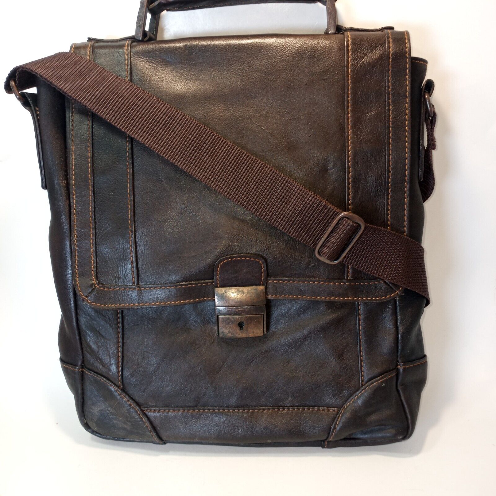 Wilsons Leather Brown Crossbody Laptop Messenger Bag 