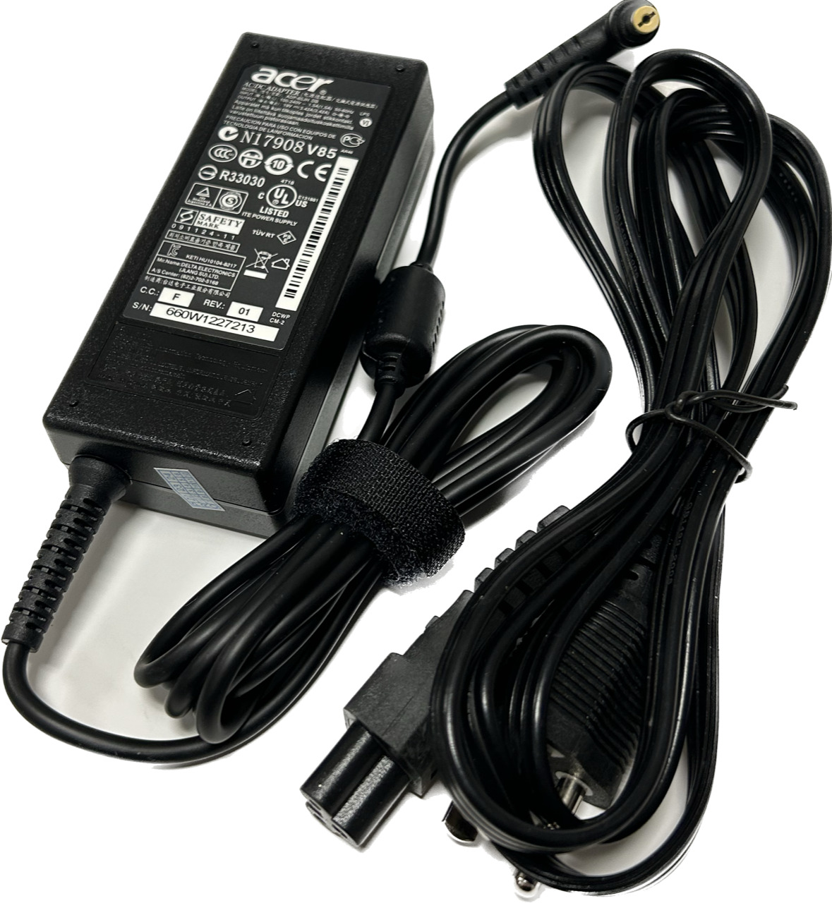Genuine AC Adapter Battery Charger NewAcer 1430 1551 1810 1830 Power Supply 65W