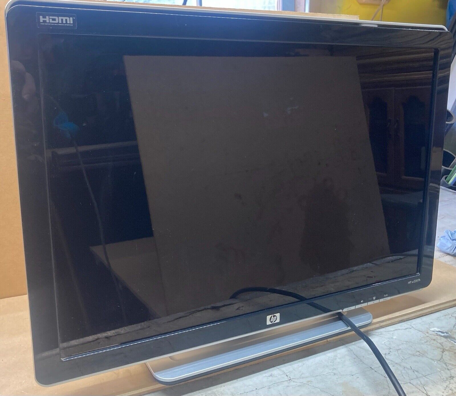 HP W2207H LCD Monitor