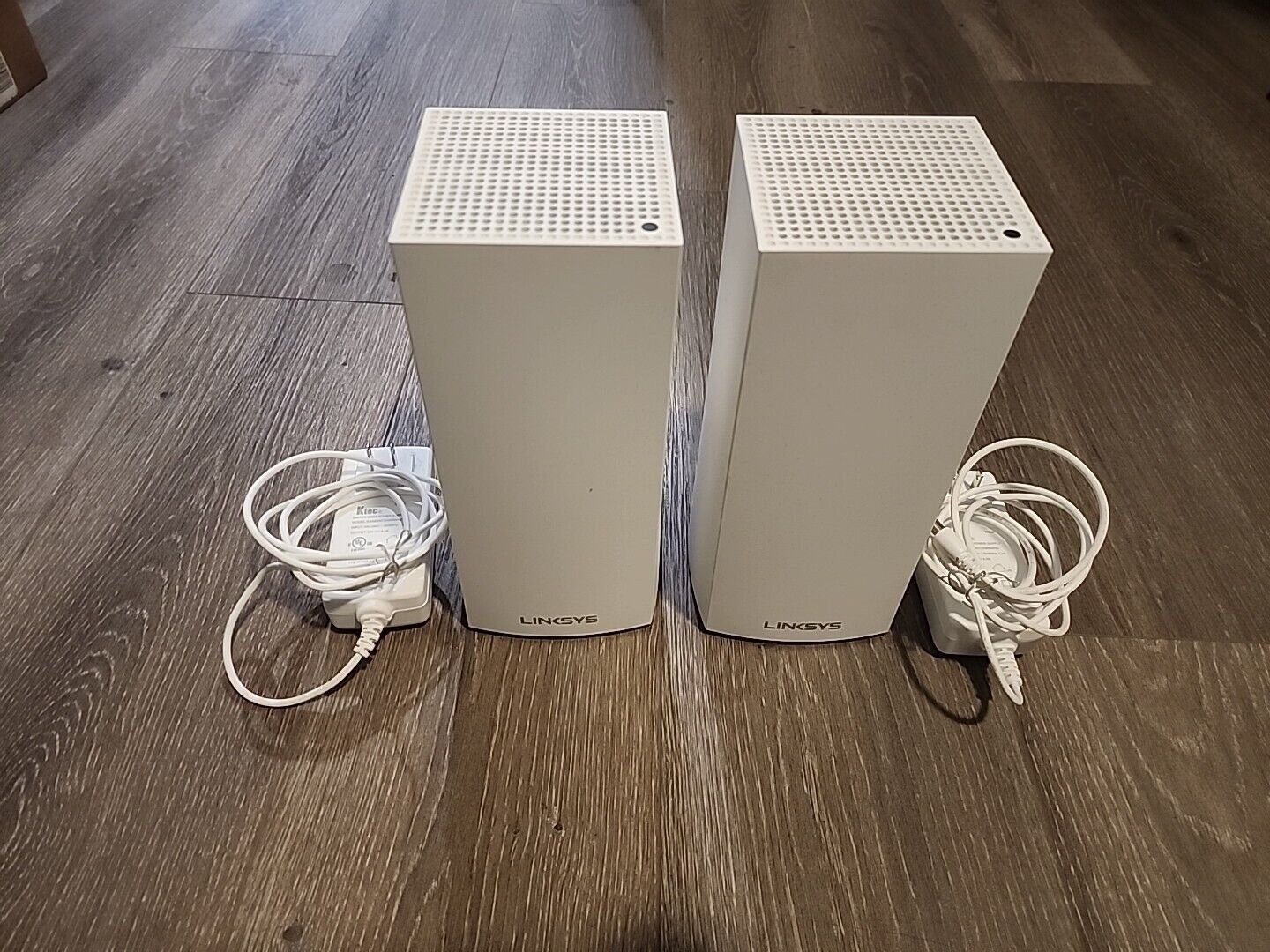 Linksys MX10 Velop AX Whole Home Wi-Fi 6 System - 2 Pack - MX10600 AX5300 Used