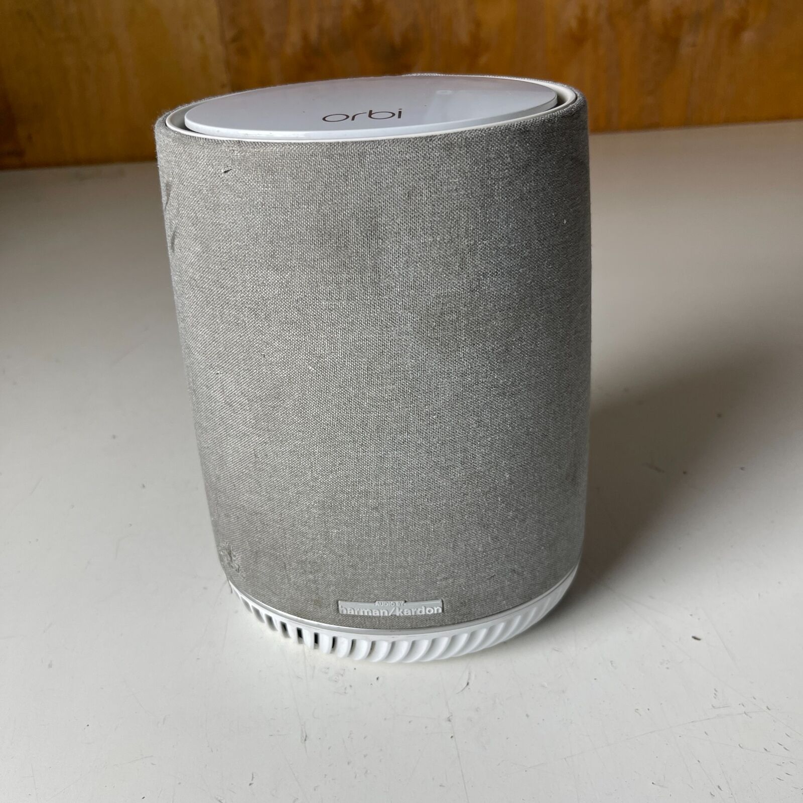 Netgear Orbi Voice RBS40V Gray Alexa Enabled Wi-Fi Mesh Extender Smart Speaker
