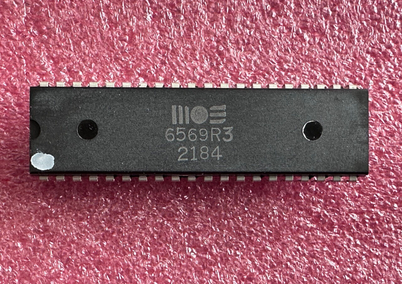 Mos 6569 R3 Vic Video Chip Ic for Commodore C64, SX64 / 6569R3 P. Week: 21 84