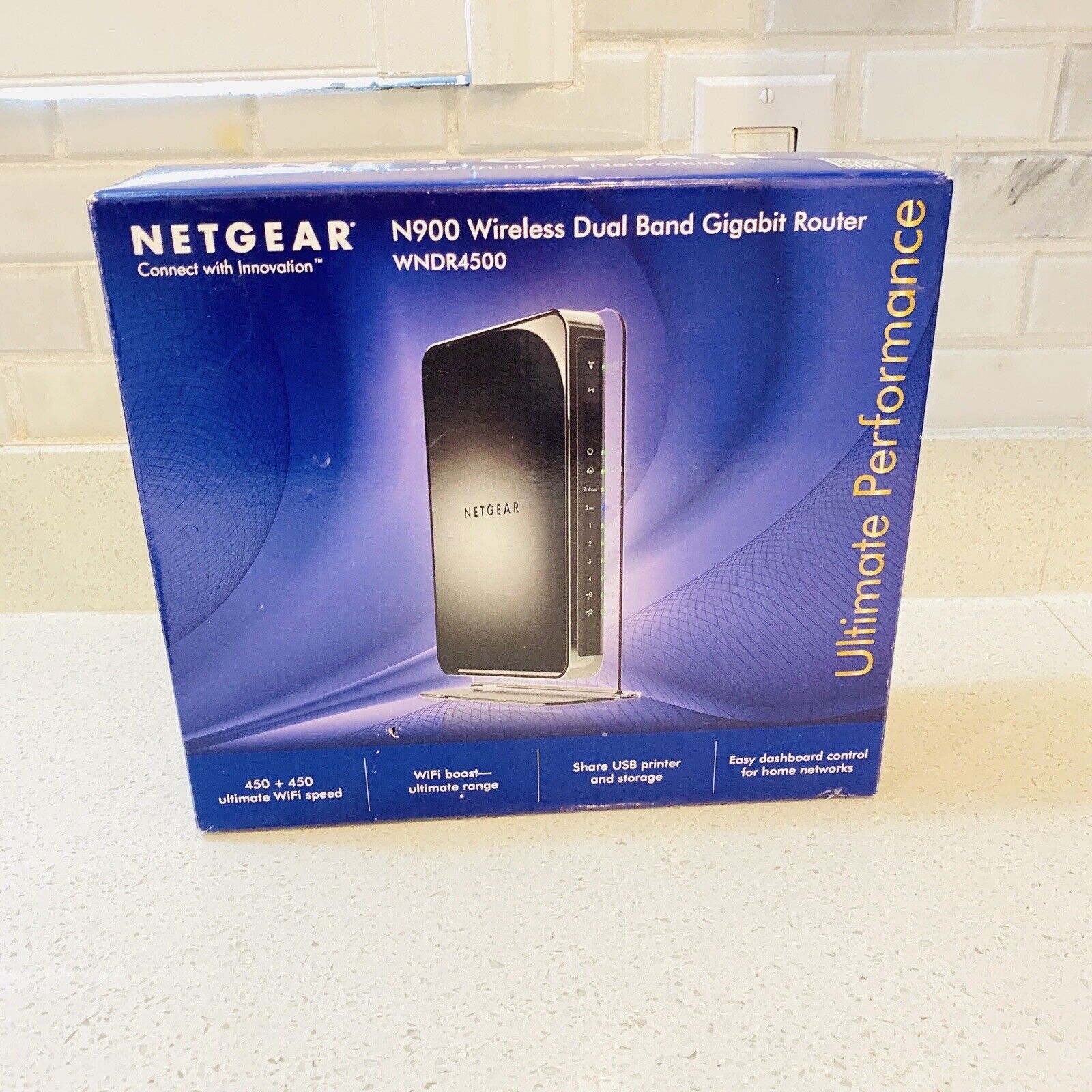 Netgear N900 450 Mbps 4-Port Gigabit Wireless N Router (WNDR4500)