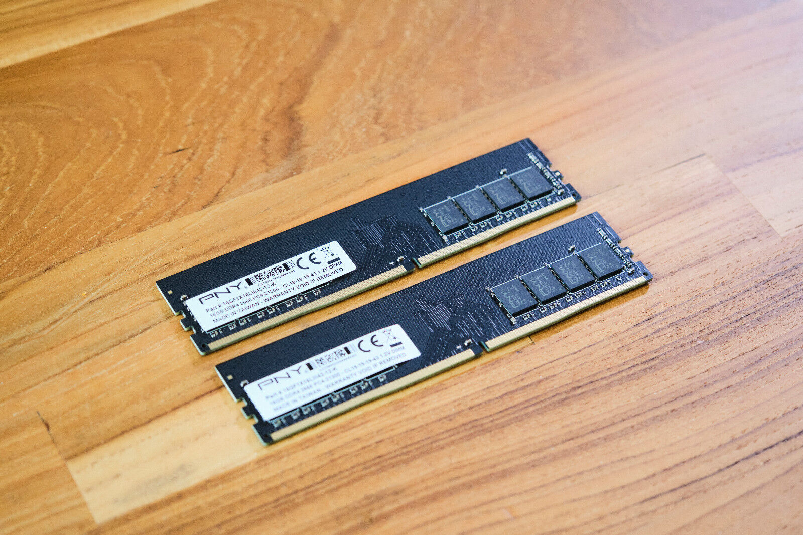 PNY Performance 32GB (2x 16GB) DDR4 2666MHz - 16GF2X08LIII43-12-K