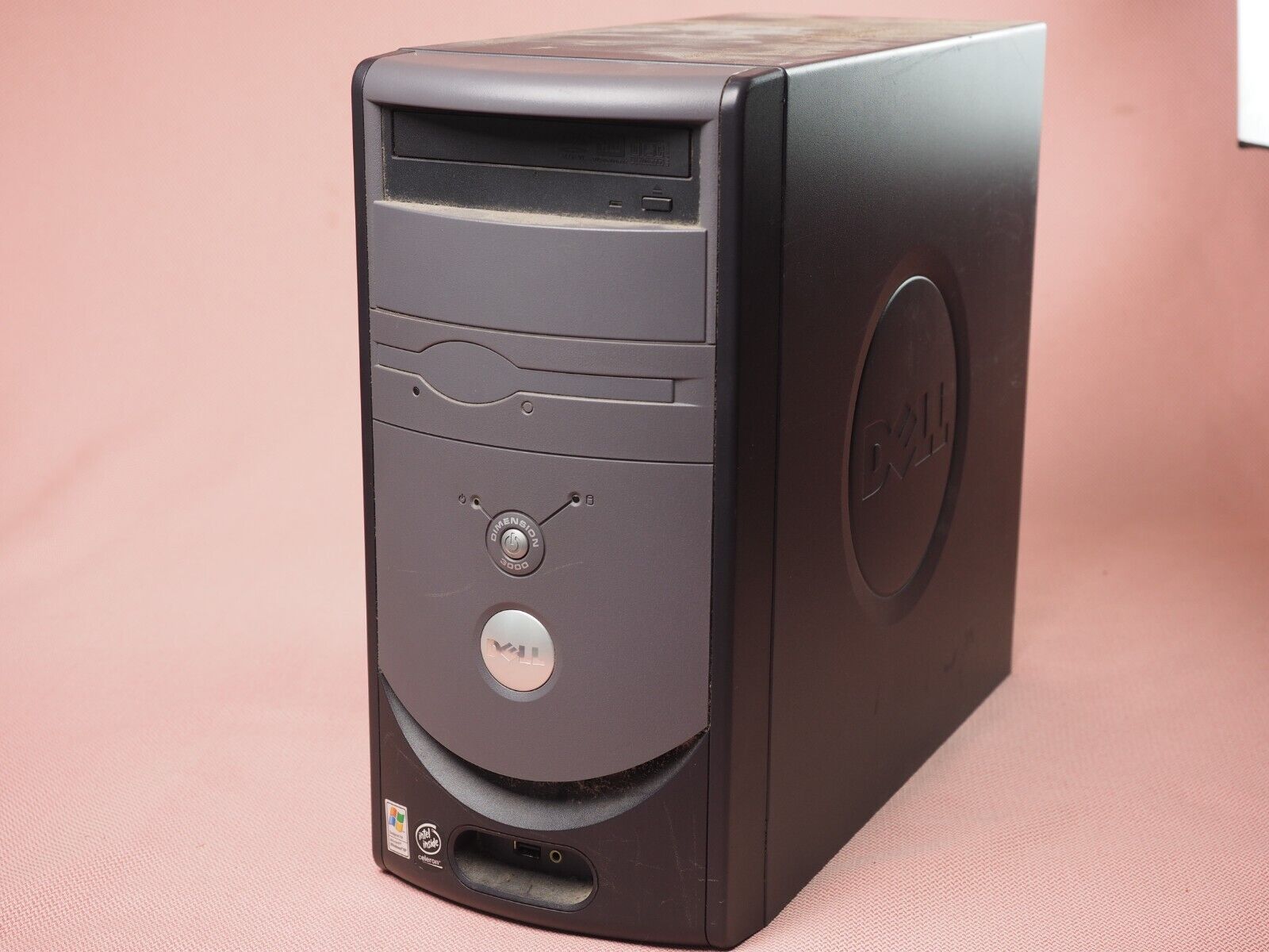Dell Dimension 3000 PC Celeron 2.66GHz 1.25GB RAM - NO HDD NO OS
