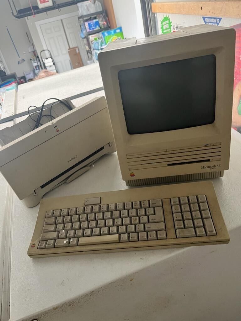 Apple Macintosh Classic Computer 1988