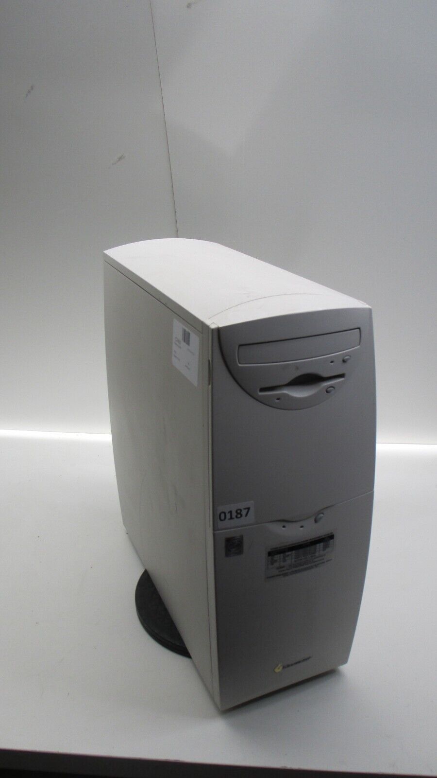 Gateway 2000 G6-233 Desktop Computer Intel Pentium 2 233MHz 64MB Ram No HDD