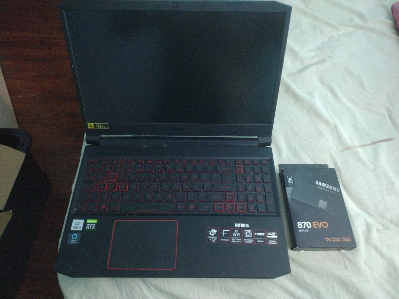 Acer Nitro AN515-55-53e5 Laptop with  1tb SSD And internal nvme