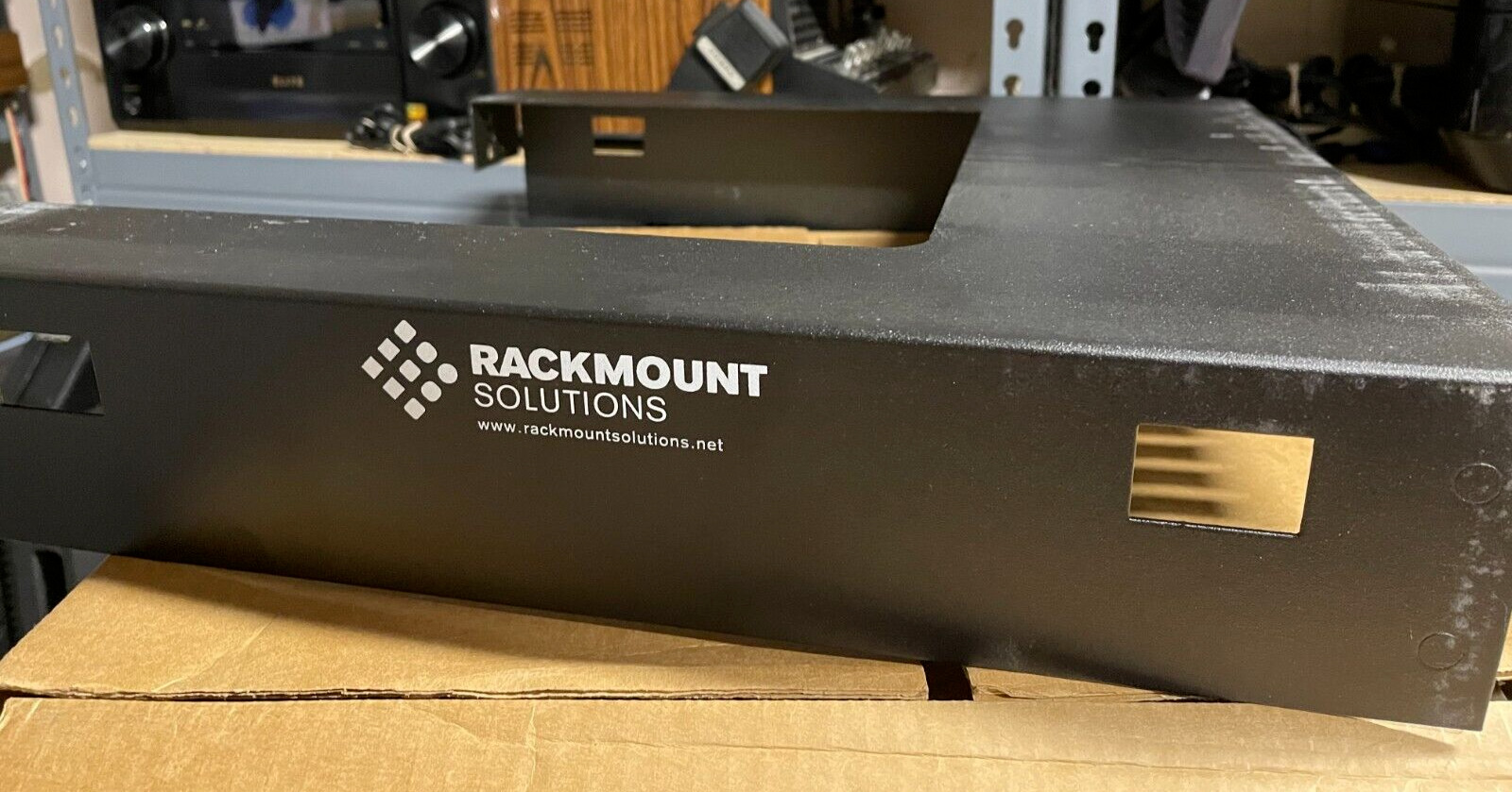 RackMount Solutions - Rack Mount - RMS-VM1-19