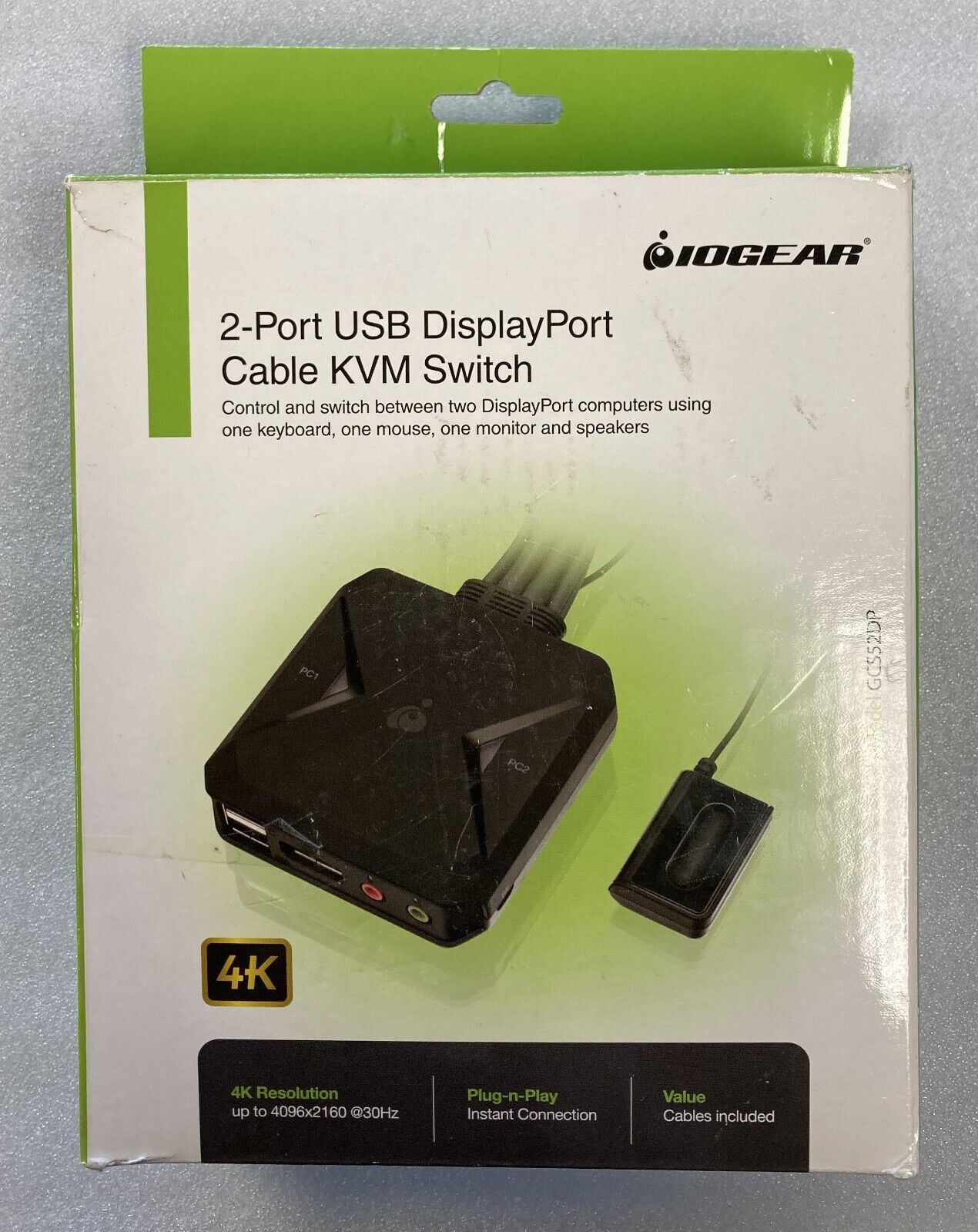 IOGEAR GCS52DP 2-Port USB Displayport 4K KVM Switch
