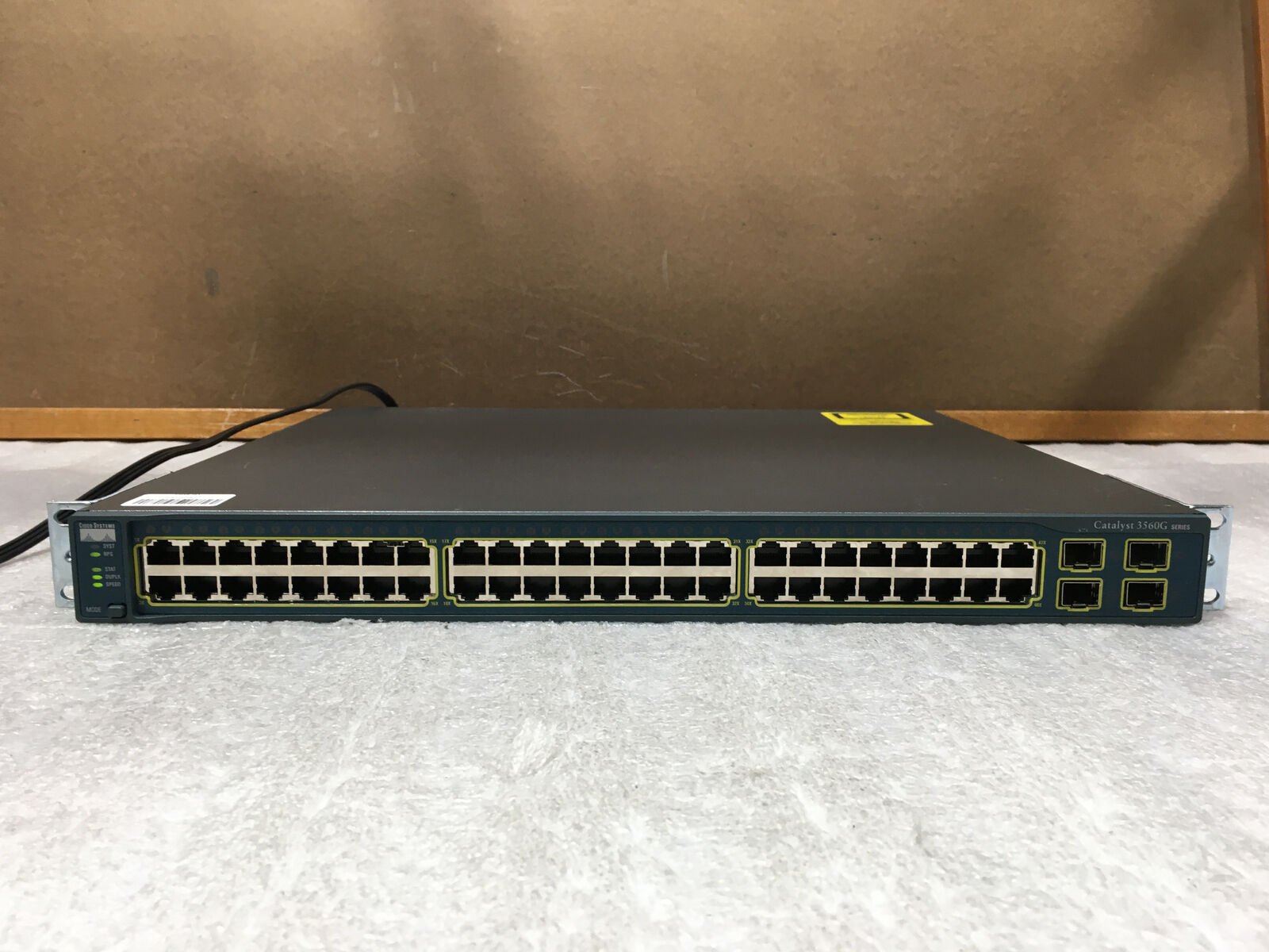 Cisco Catalyst 3560G Series WS-C3560G-48TS-S 48 Port Gigabit Ethernet Switch