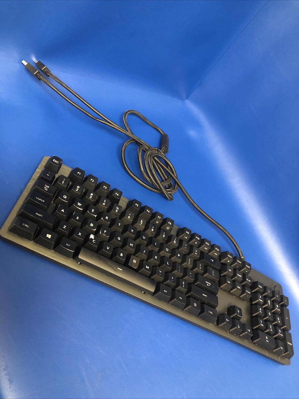 Logitech Y-U0032 Carbon G413 Mechanical Gaming Keyboard *CLEAN CONDITION*