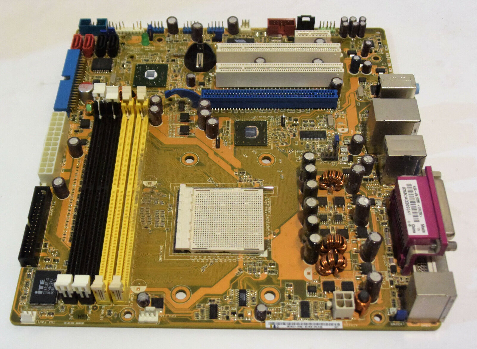 Asus M2A-VM Rev 1.01G Desktop Motherboard AMD Socket AM2