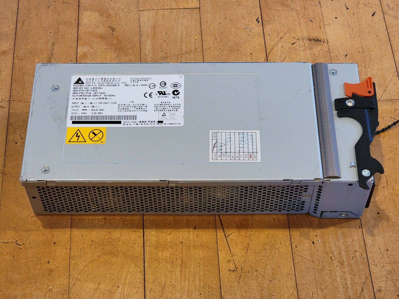 IBM Delta DPS-2500BB A S4M PSU Power Supply 12.2V 5.0V L80536J 39Y7405 39Y7400