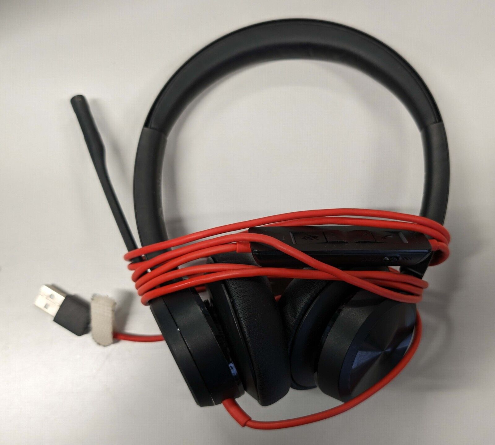 Plantronics Blackwire 8225 USB-A Corded Stereo Headset - Black