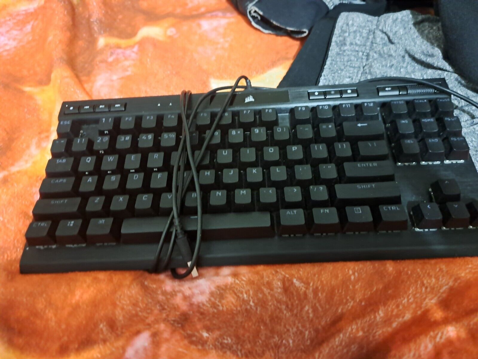 Corsair K70 (CH-9119014-NA) RGB Champion Series  Gaming Keyboard