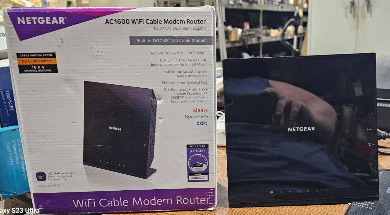 NETGEAR Cable Modem WiFi Router Combo C6250 - AC1600 WiFi