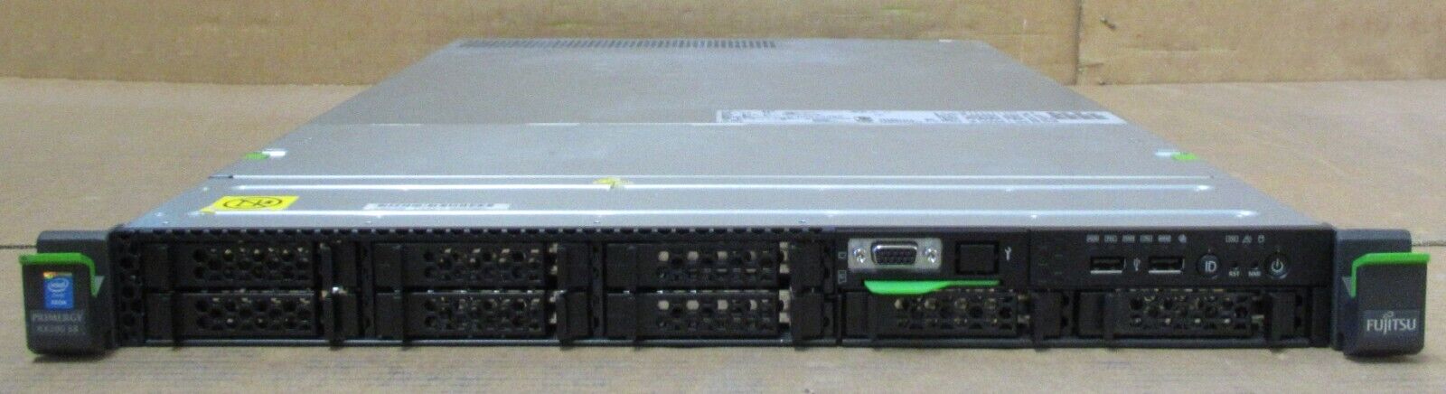 Fujitsu PRIMERGY RX200 S8 2x 8C XEON E5-2640 v2 128GB 8x 2.5\