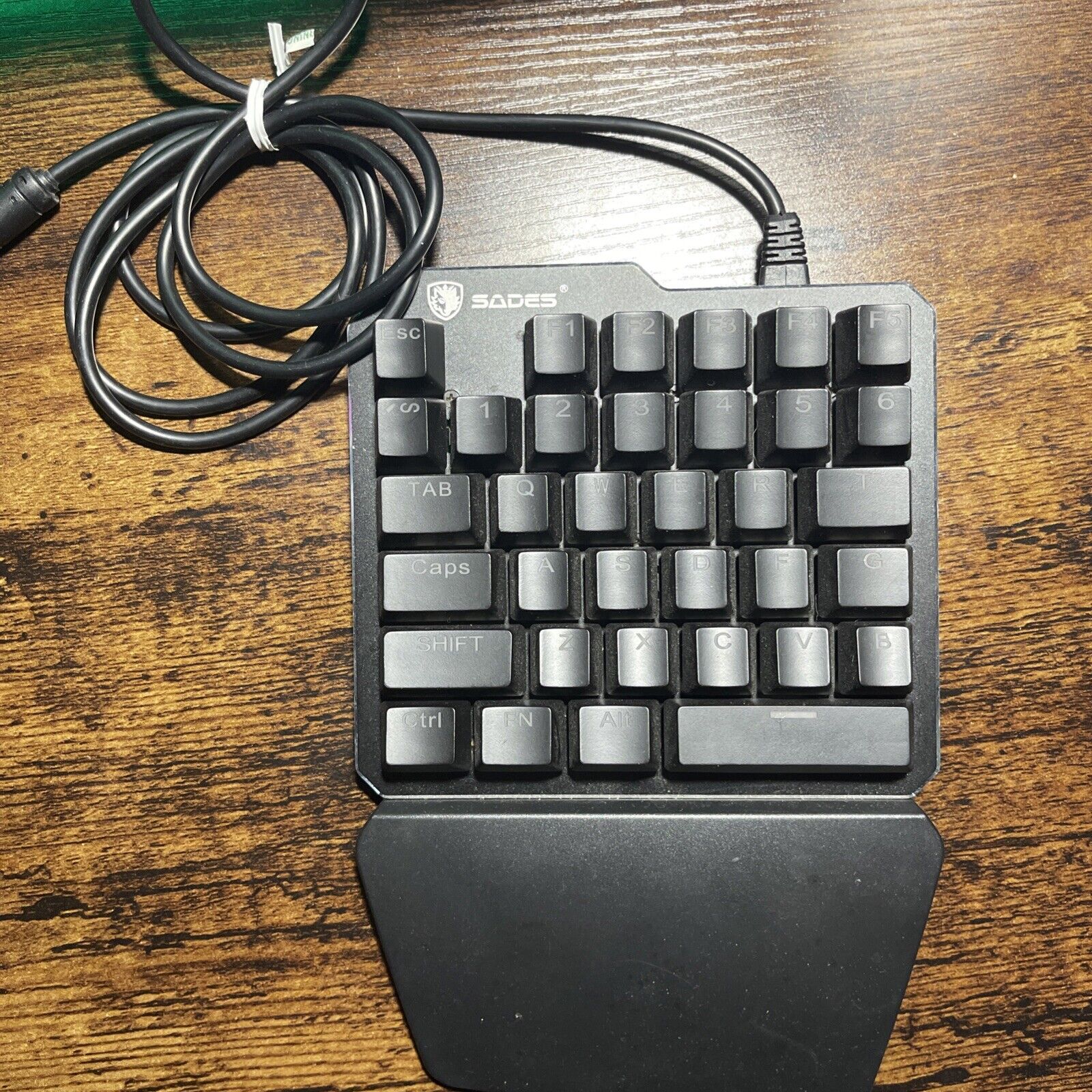 One-Handed Mechanical Gaming Keyboard. All Keys Tested✅, Used, Great Condition