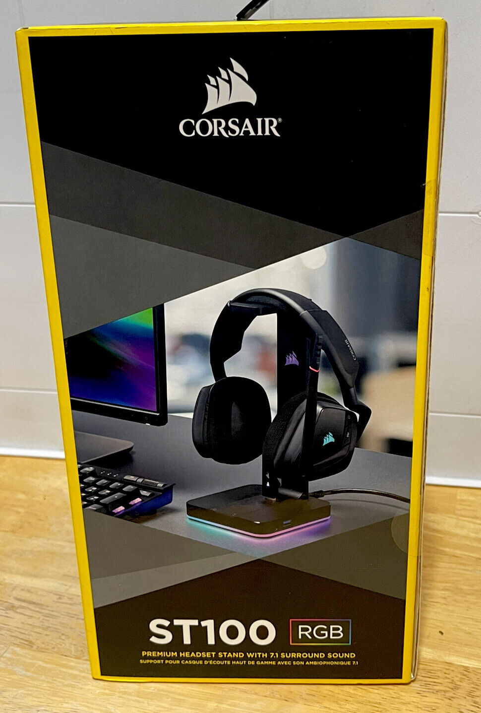 ST100 Corsair RGB Premium Headset Stand with 7.1 Surround Sound