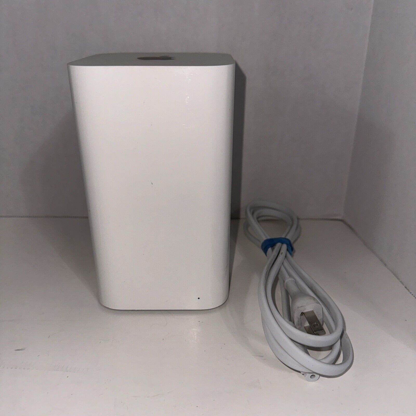 Apple A1470 Airport Extreme 2TB Time Capsule ME177LL/A 802.11ac